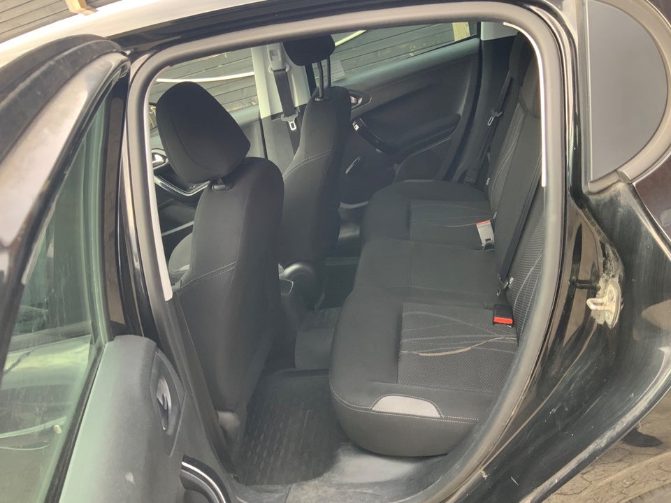 Peugeot 208 1,2 e-VTi 82 Active ESG 5d