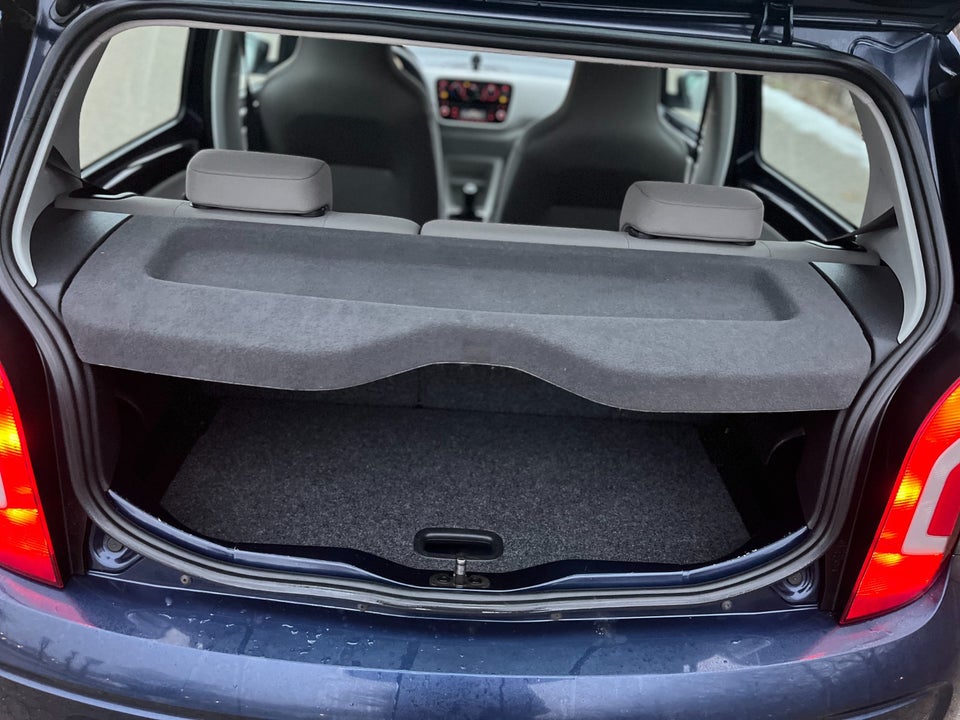 VW Up! 1,0 75 Street Up! BMT 5d