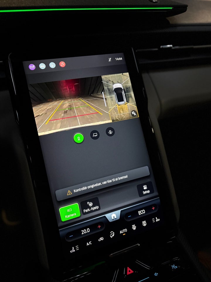 Ford Explorer 77 Premium Extended Range 5d