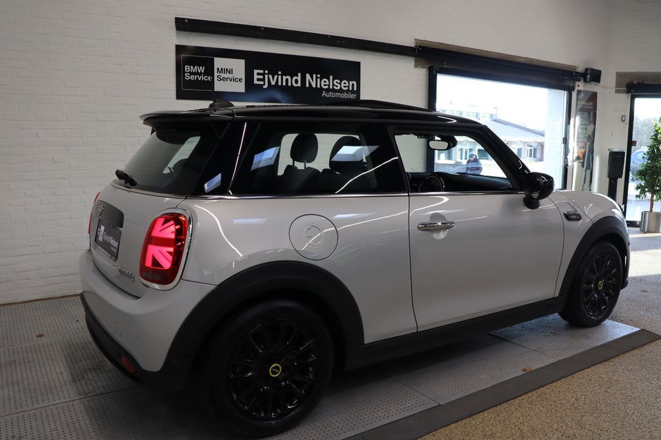 MINI Cooper SE Camden Edition 3d