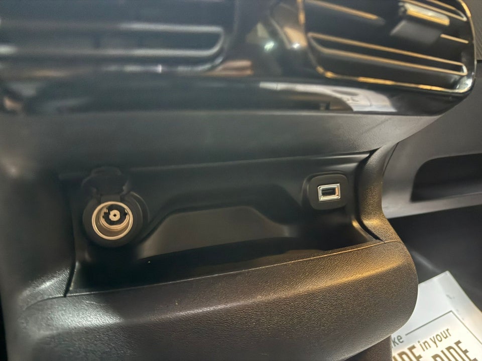 Citroën C4 Cactus 1,6 BlueHDi 100 Shine Edition 5d