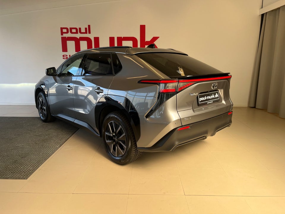 Toyota bZ4X 73 Active Tech 5d