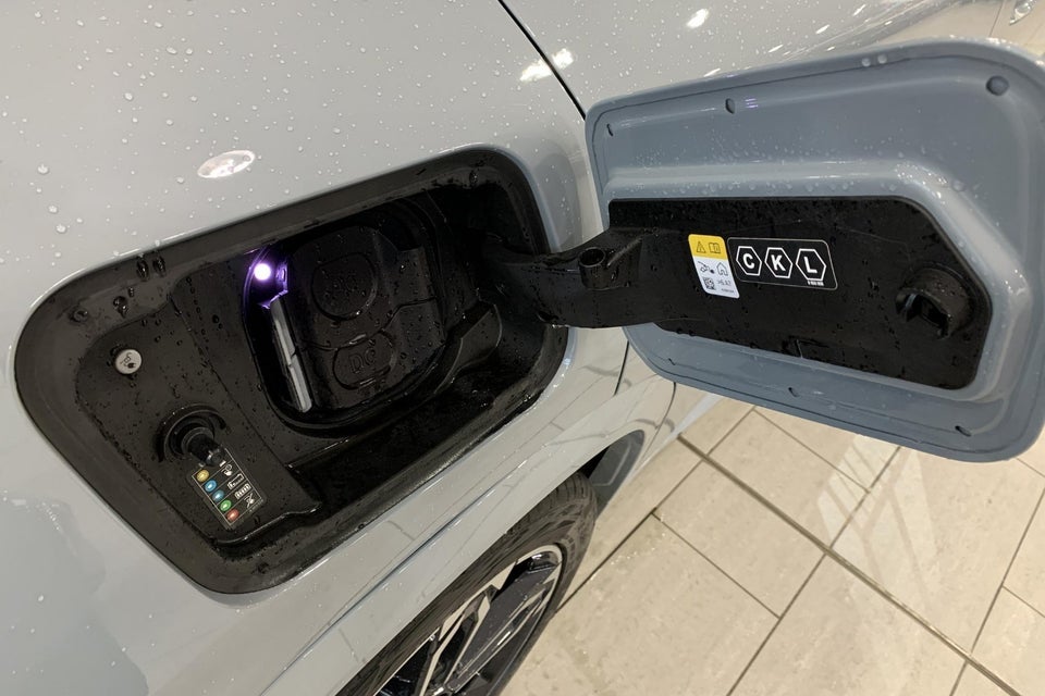 BMW iX2 eDrive20 M-Sport 5d