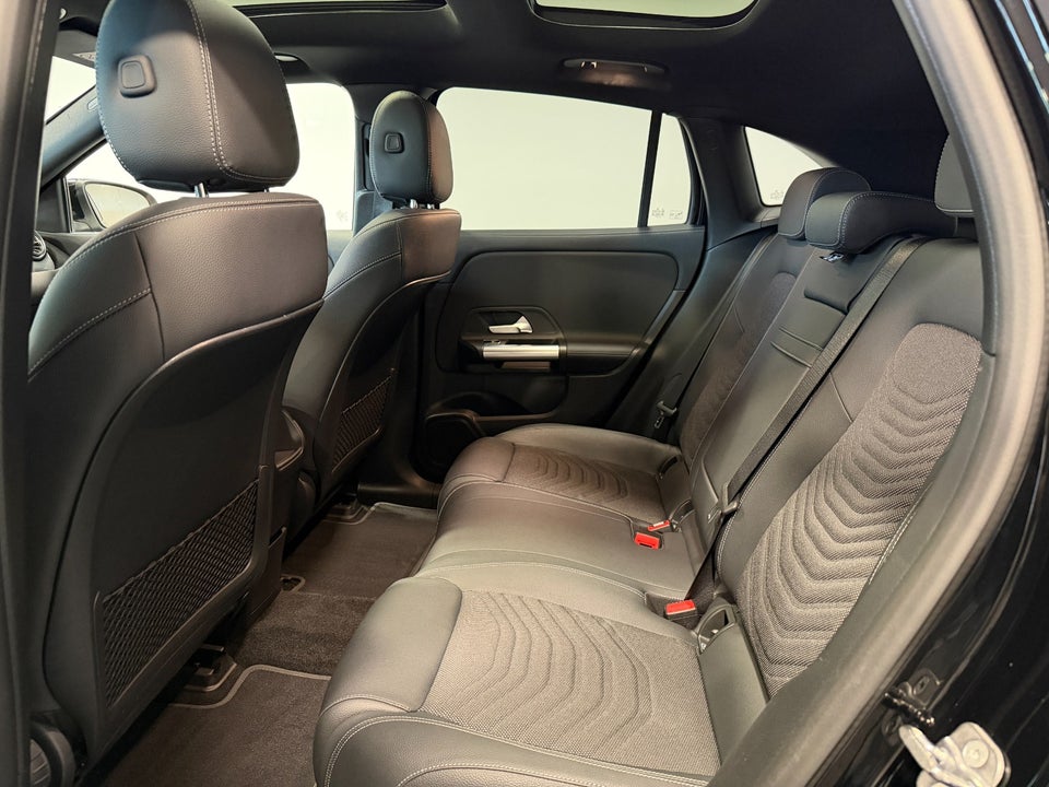 Mercedes EQA250 5d
