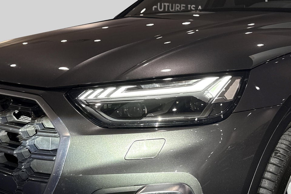 Audi Q5 55 TFSi e S-line quattro S-tr. 5d