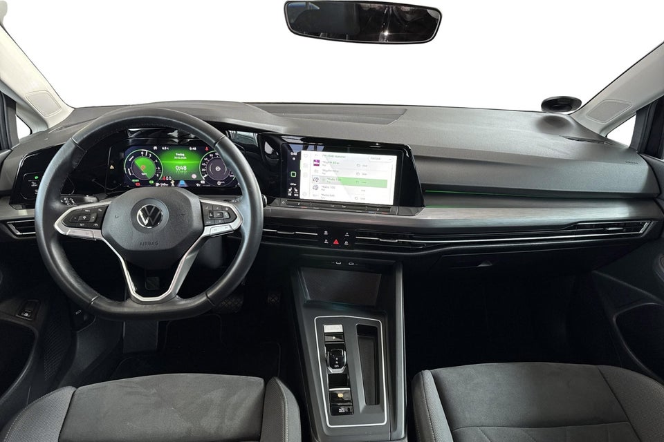 VW Golf VIII 1,4 eHybrid DSG 5d