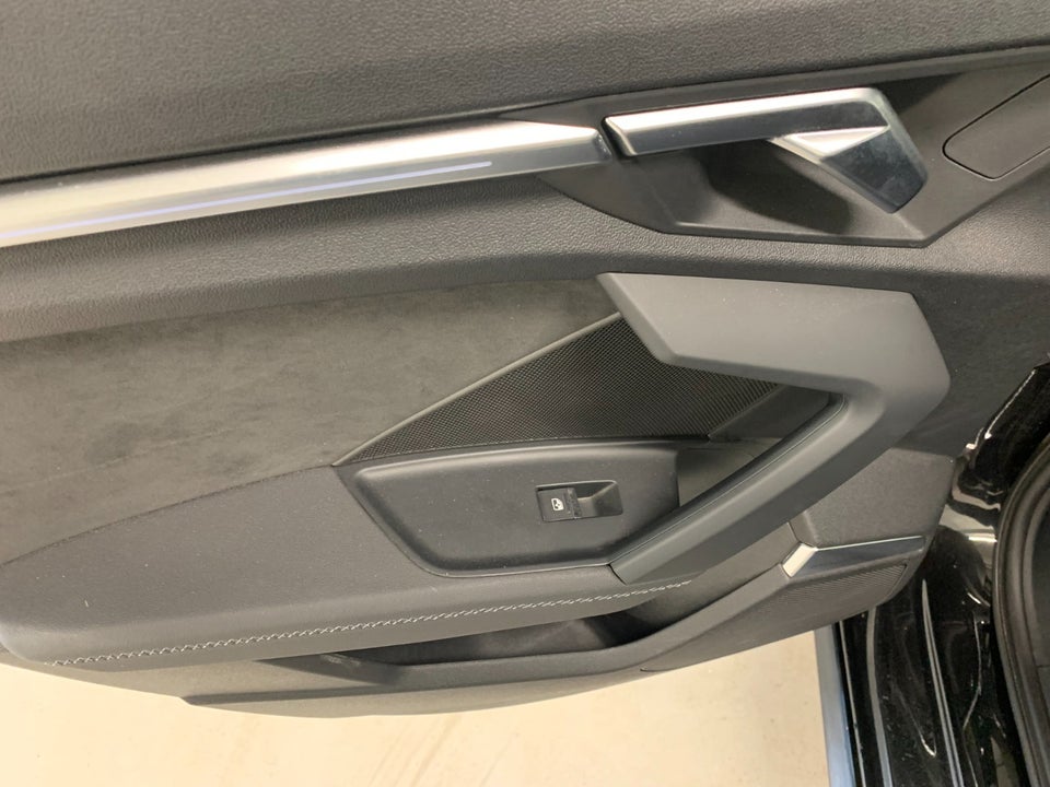 Audi A3 40 TFSi e S-line Sportback S-tr. 5d