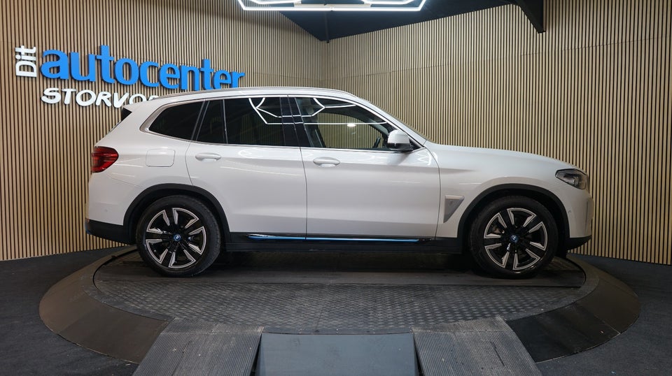 BMW iX3 Charged 5d