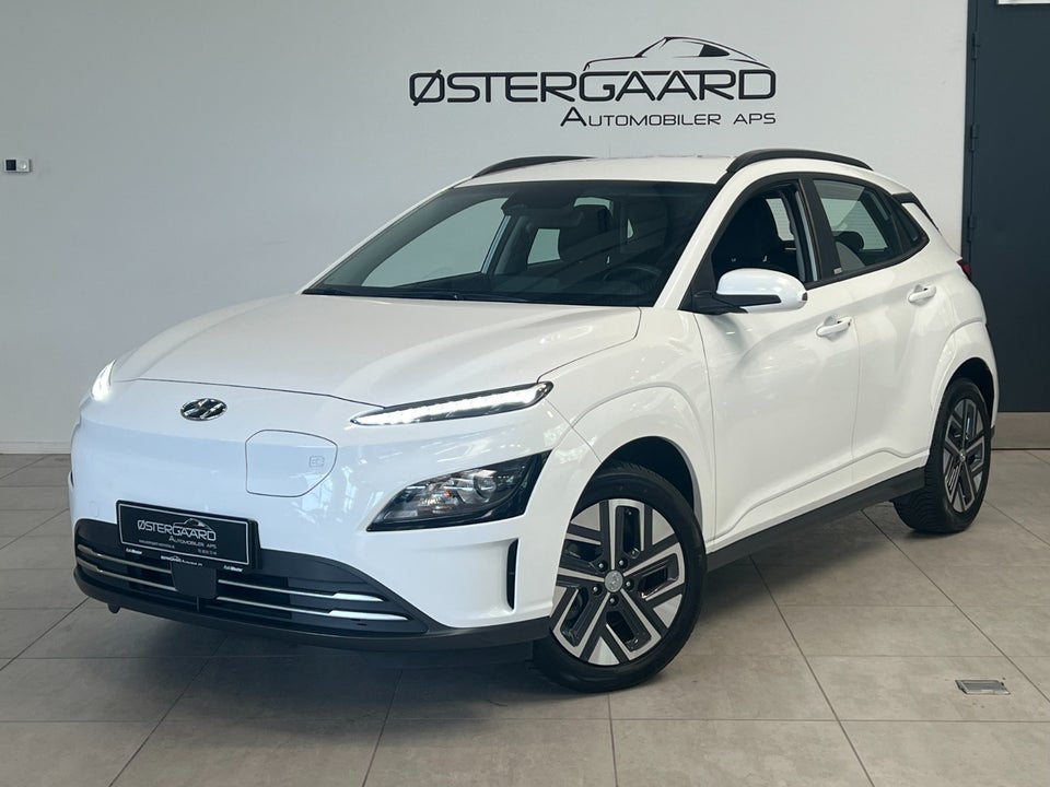 Hyundai Kona 39 EV Essential 5d