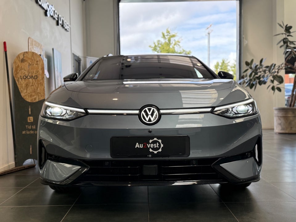 VW ID.7 77 Style Tourer 5d