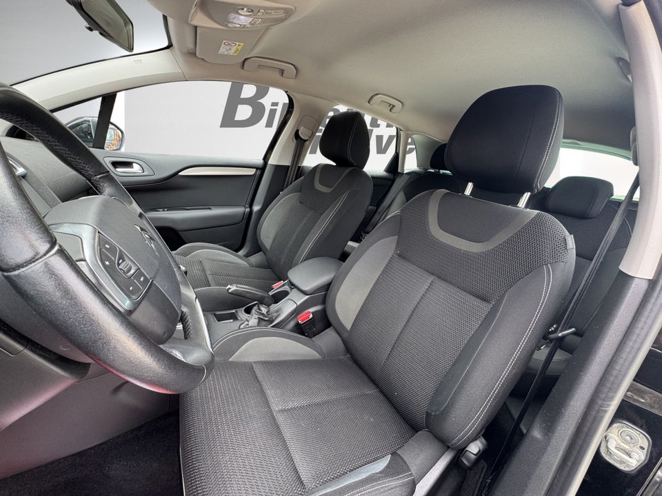 Citroën C4 1,6 BlueHDi 100 Feel 5d