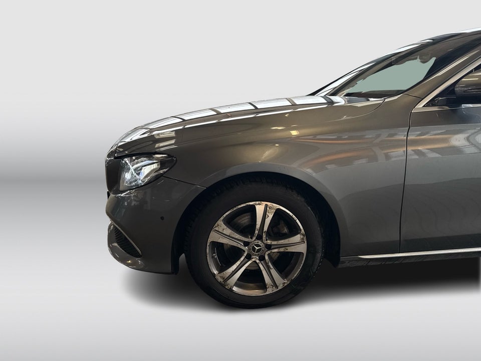 Mercedes E220 d 2,0 Avantgarde stc. aut. 5d