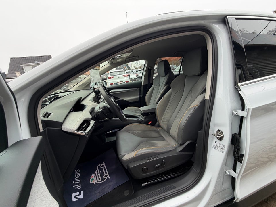 Skoda Enyaq 80x iV Maxx 5d