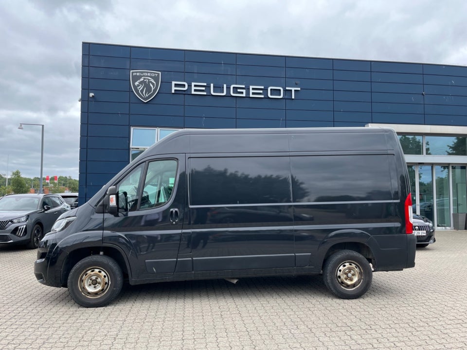 Peugeot Boxer 335 2,0 BlueHDi 163 L2H2 Ultimate