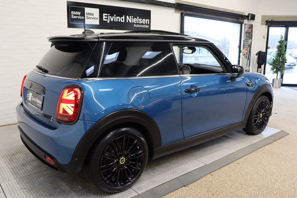 MINI Cooper SE Edition Premium Plus 3d