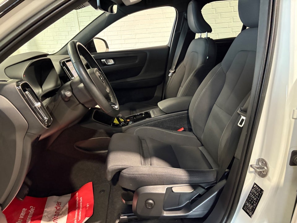 Volvo XC40 ReCharge Start 5d