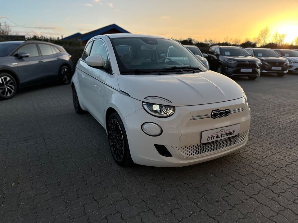 Fiat 500e 42 la Prima by Bocelli 3+1 4d