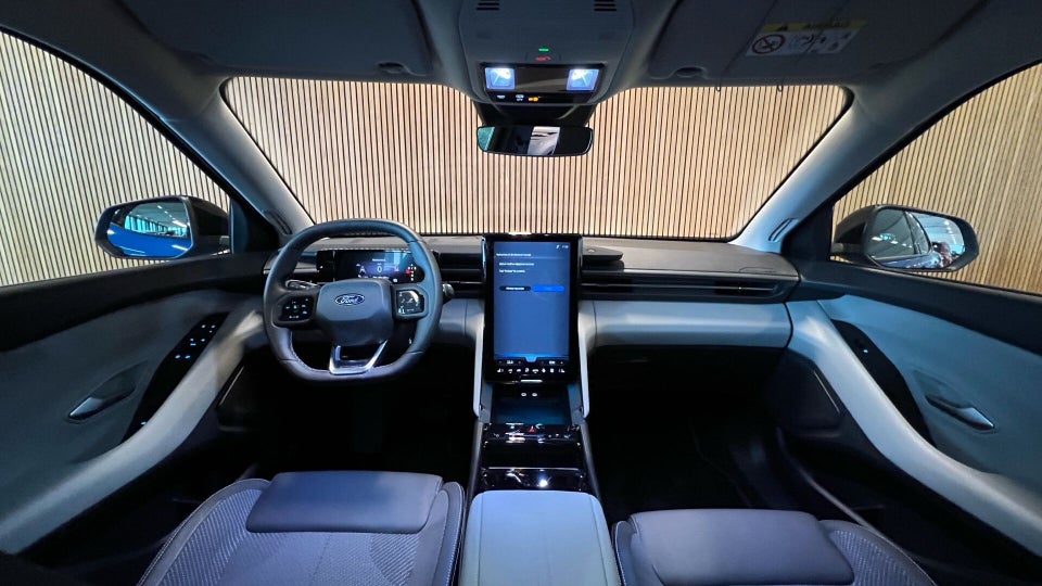 Ford Explorer 77 Select Extended Range 5d