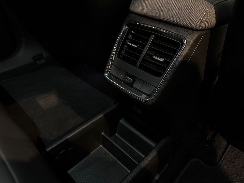 Skoda Enyaq 50 iV 5d