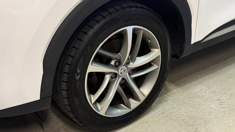 MG EHS 1,5 PHEV Luxury 5d