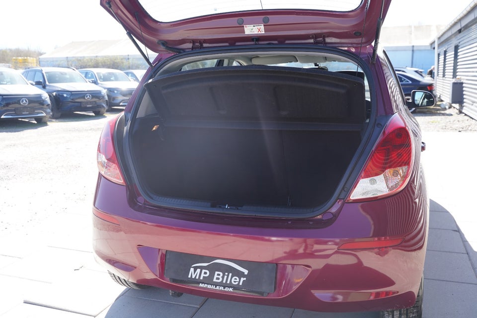 Hyundai i20 1,25 Comfort 5d