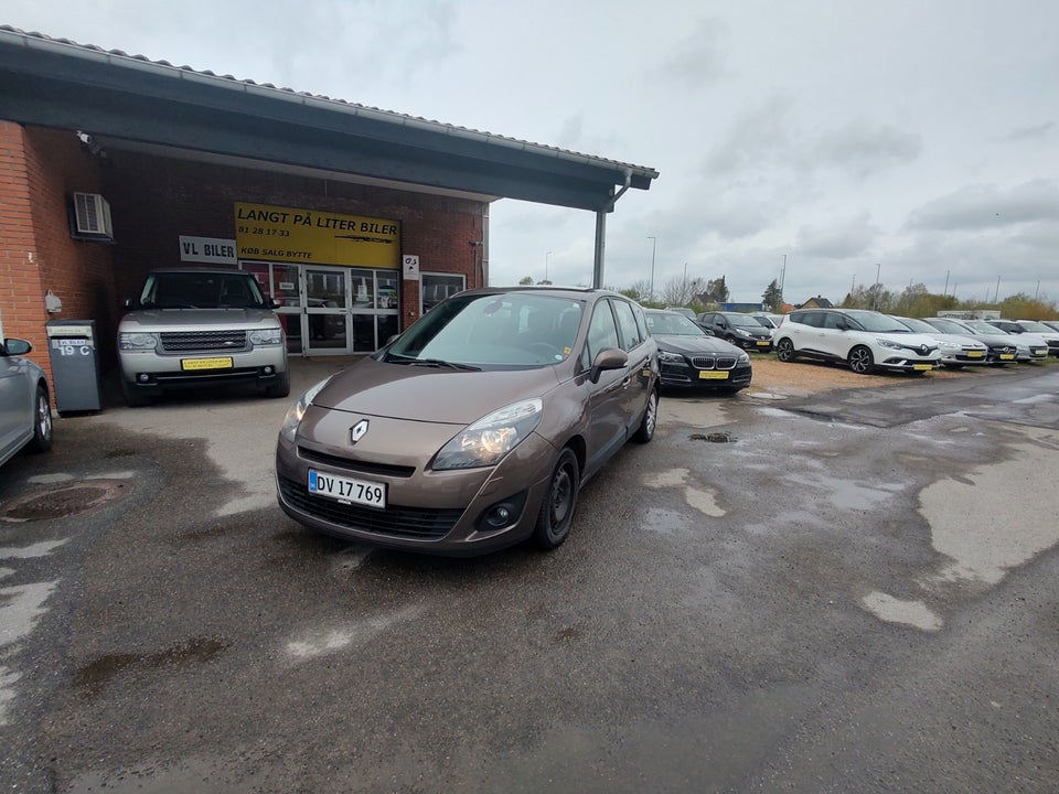 Renault Grand Scenic III 1,9 dCi 130 Dynamique 7prs 5d