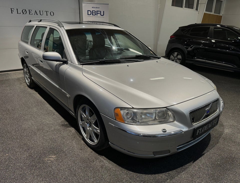 Volvo V70 2,4 D5 185 Summum aut. 5d