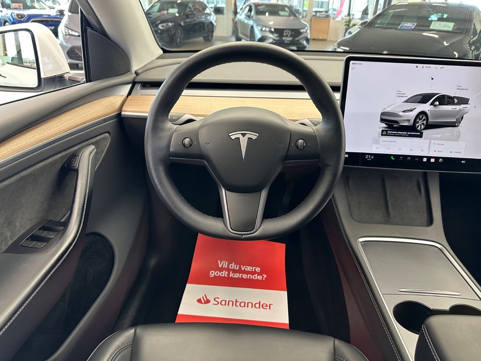 Tesla Model Y Long Range AWD 5d