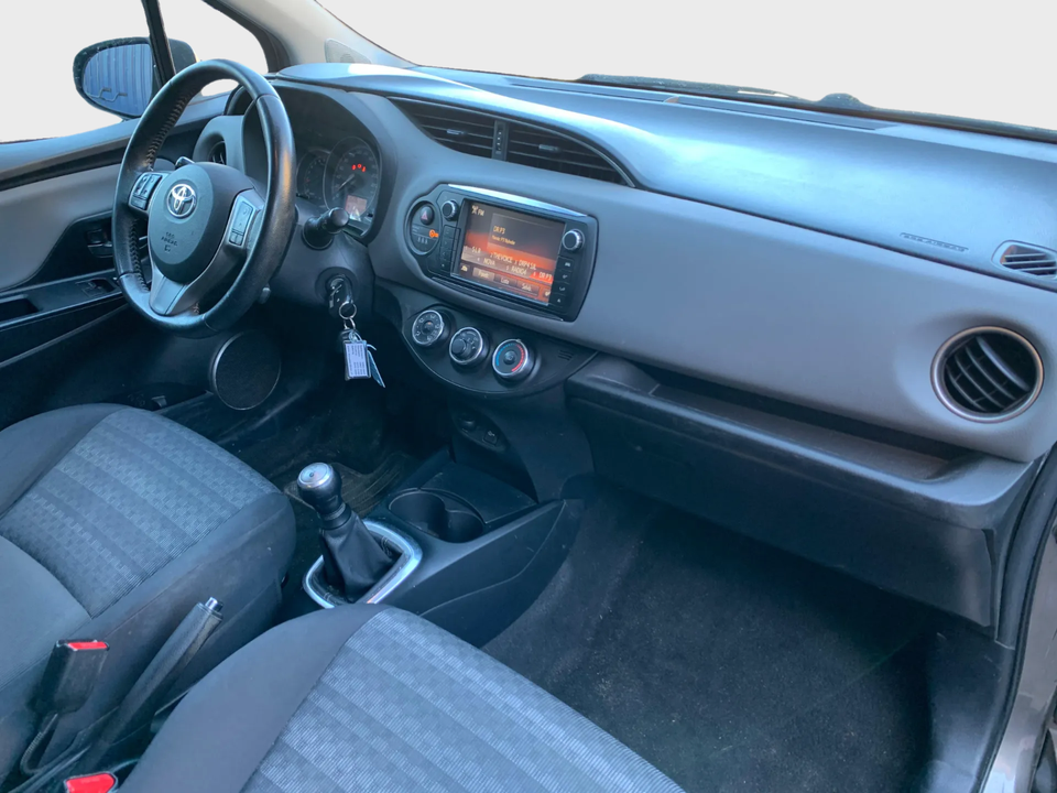 Toyota Yaris 1,0 VVT-i T1 5d