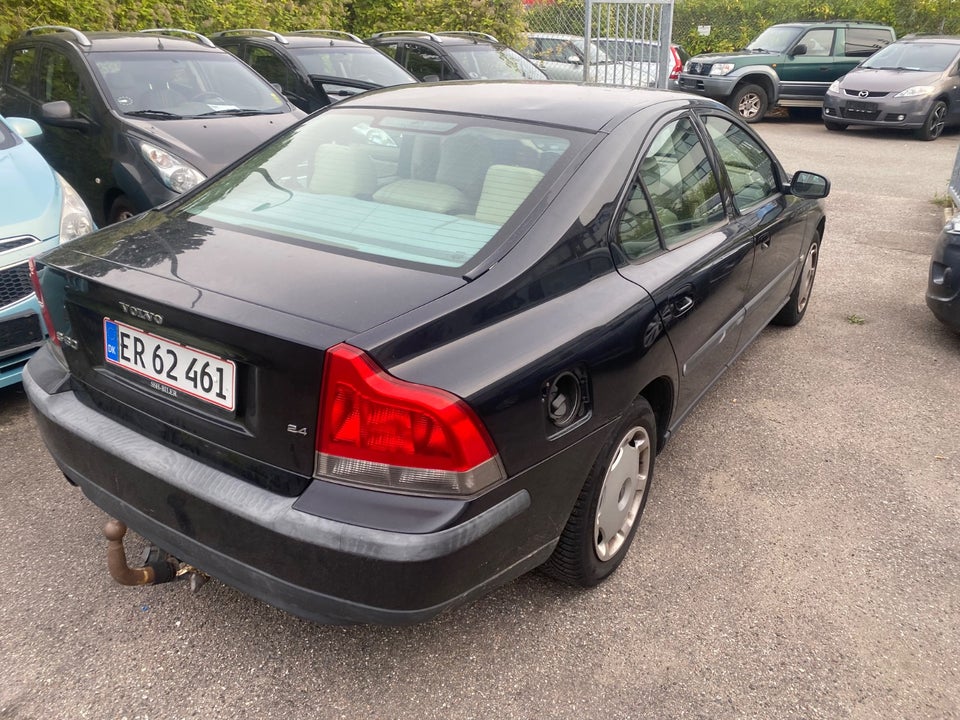 Volvo S60 2,4 140 4d