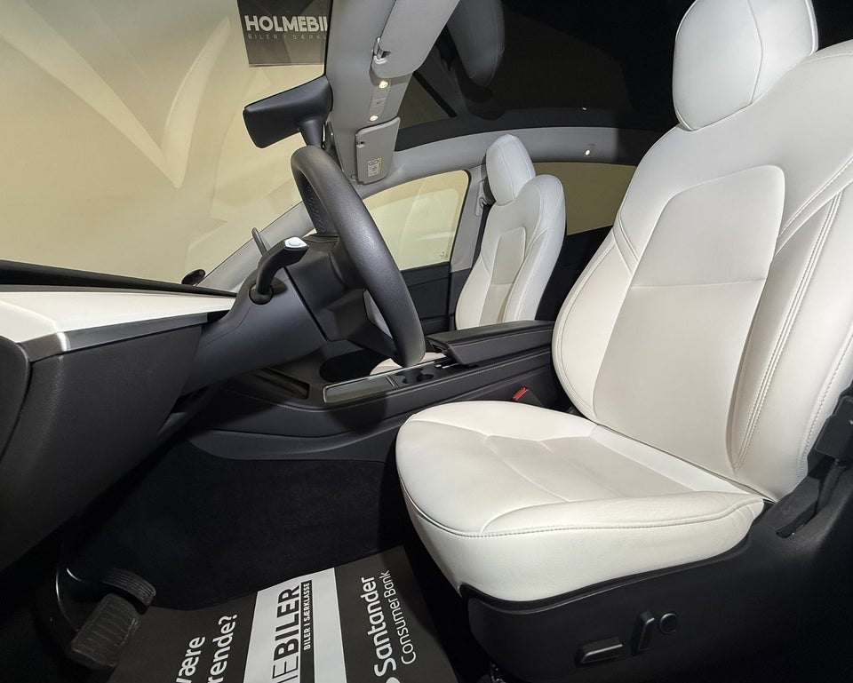Tesla Model Y Long Range AWD 5d