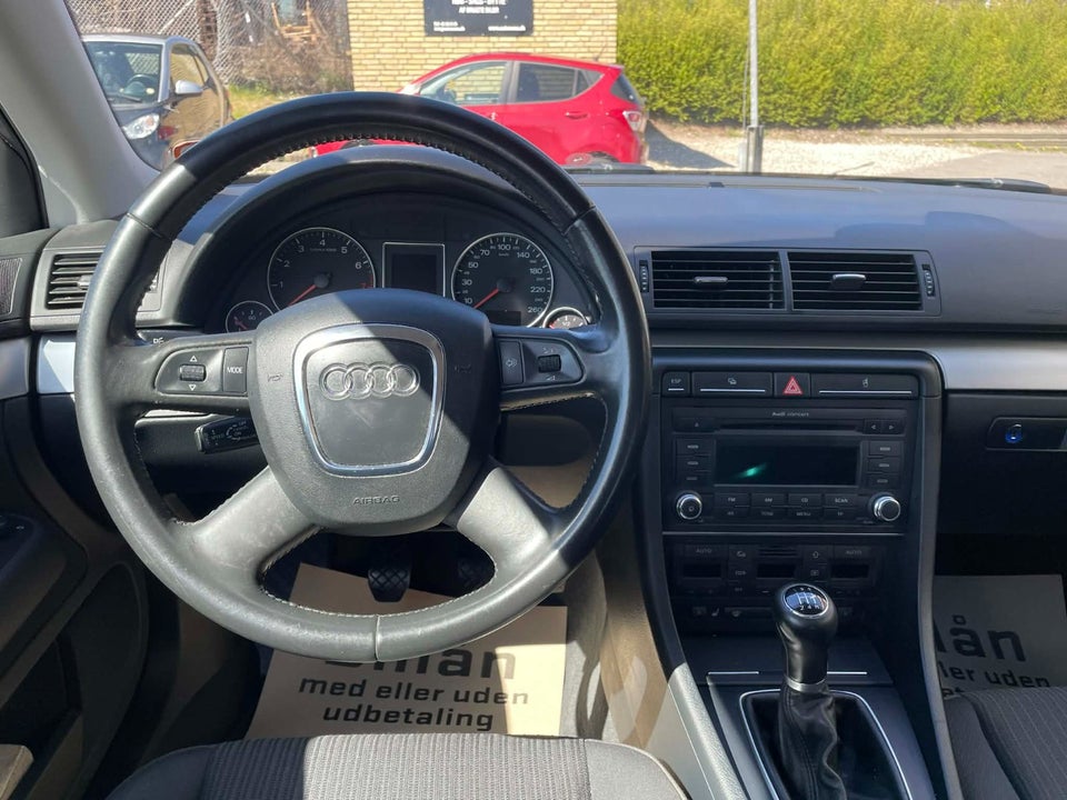 Audi A4 2,0 S-line Avant 5d