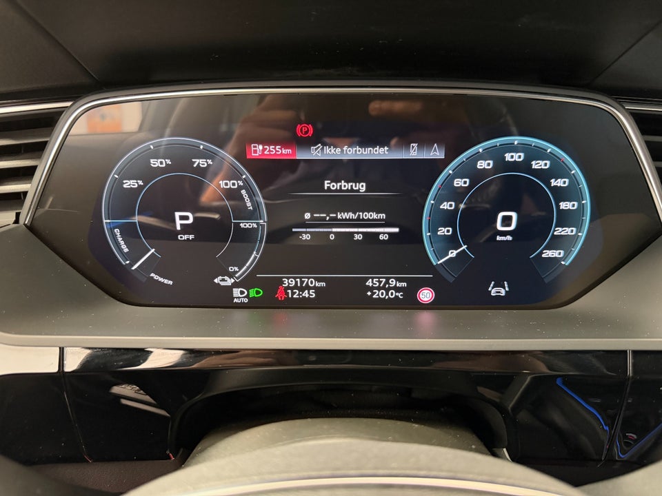 Audi Q8 e-tron 55 S-line quattro 5d