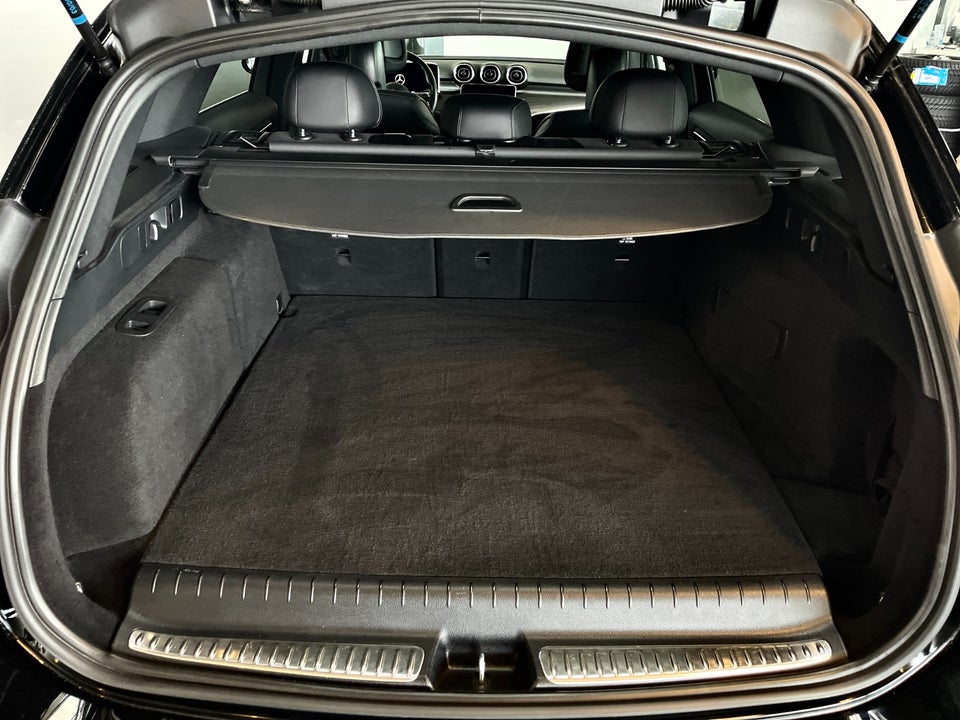 Mercedes C300 e 2,0 AMG Line stc. aut. 5d