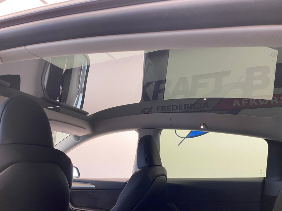 Tesla Model Y Long Range AWD 5d