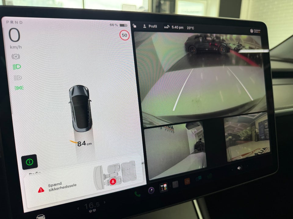 Tesla Model 3 Long Range AWD 4d