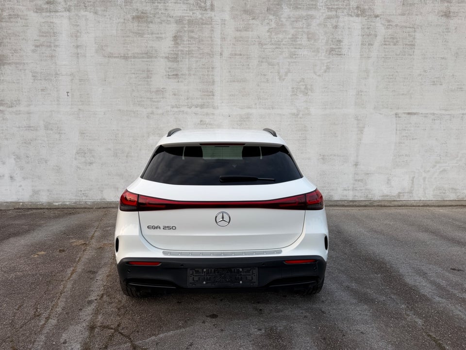 Mercedes EQA250 AMG Line 5d