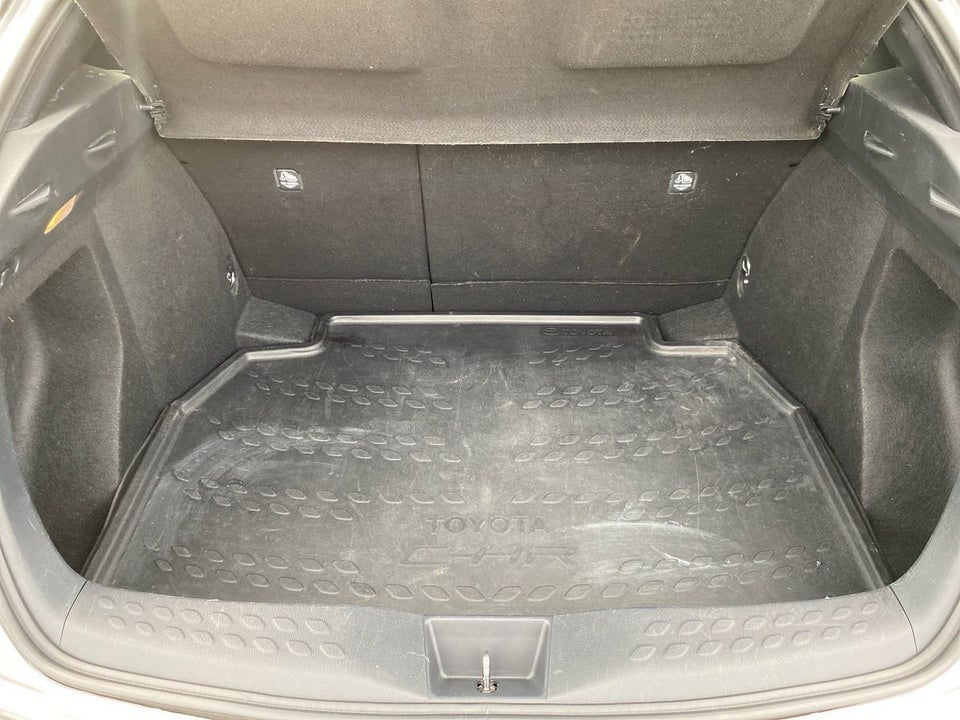 Toyota C-HR 1,8 Hybrid C-LUB CVT 5d