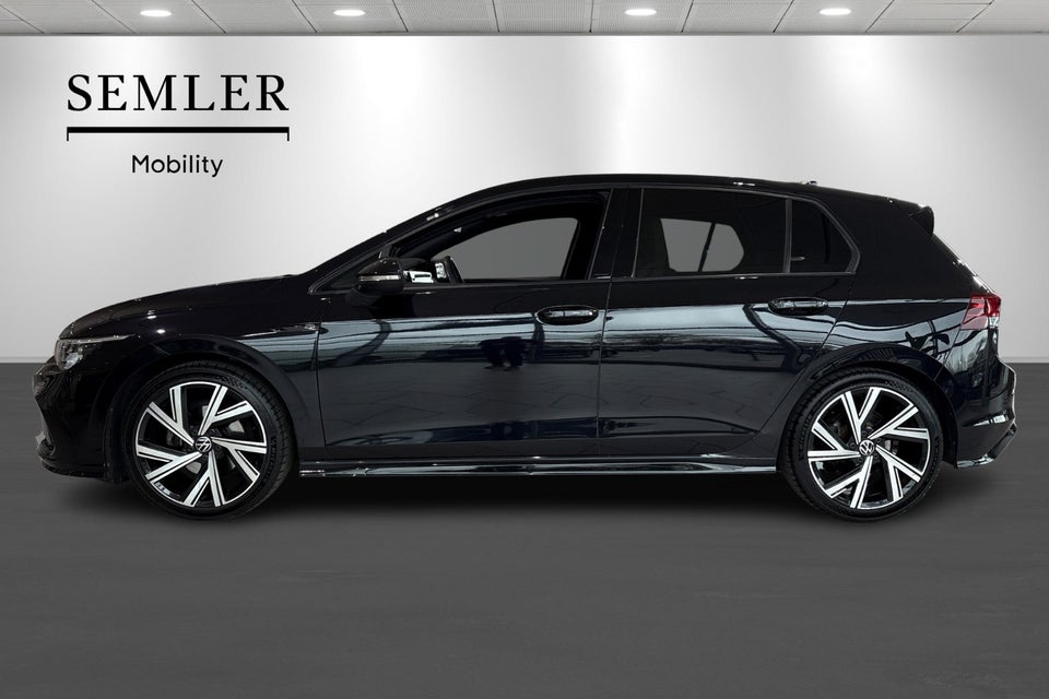 VW Golf VIII 1,5 eTSi 150 R-line DSG 5d