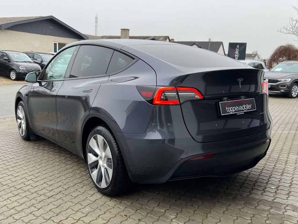 Tesla Model Y Long Range AWD 5d