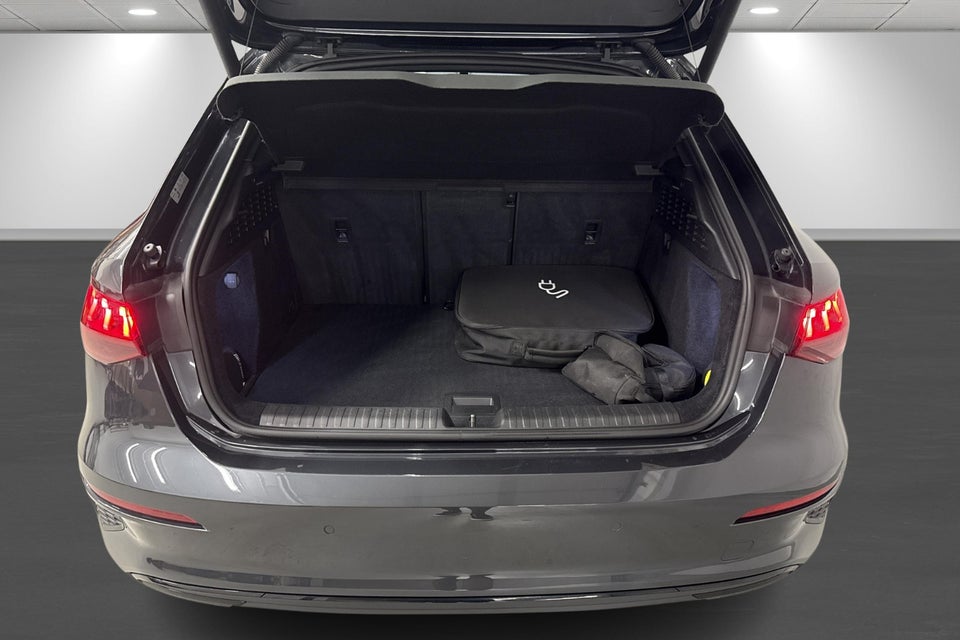 Audi A3 40 TFSi e Sportback S-tr. 5d