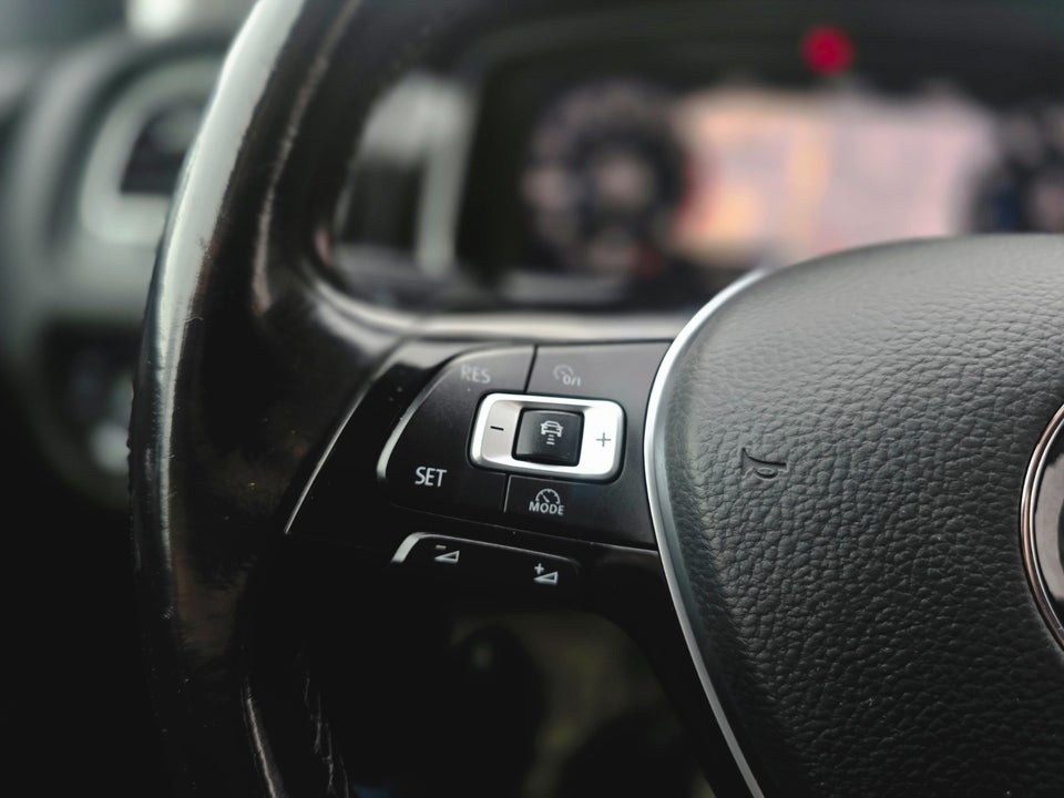 VW Golf VII 1,5 TSi 150 Highline DSG 5d