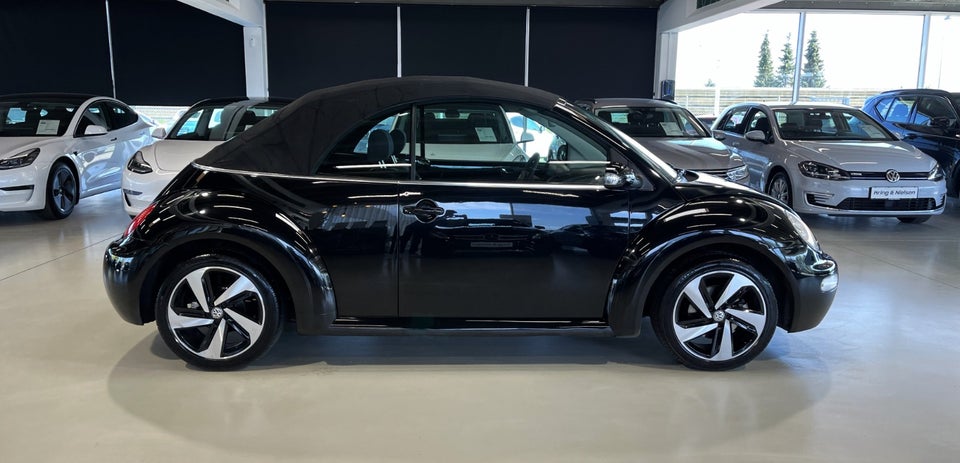 VW New Beetle 1,4 Cabriolet 2d