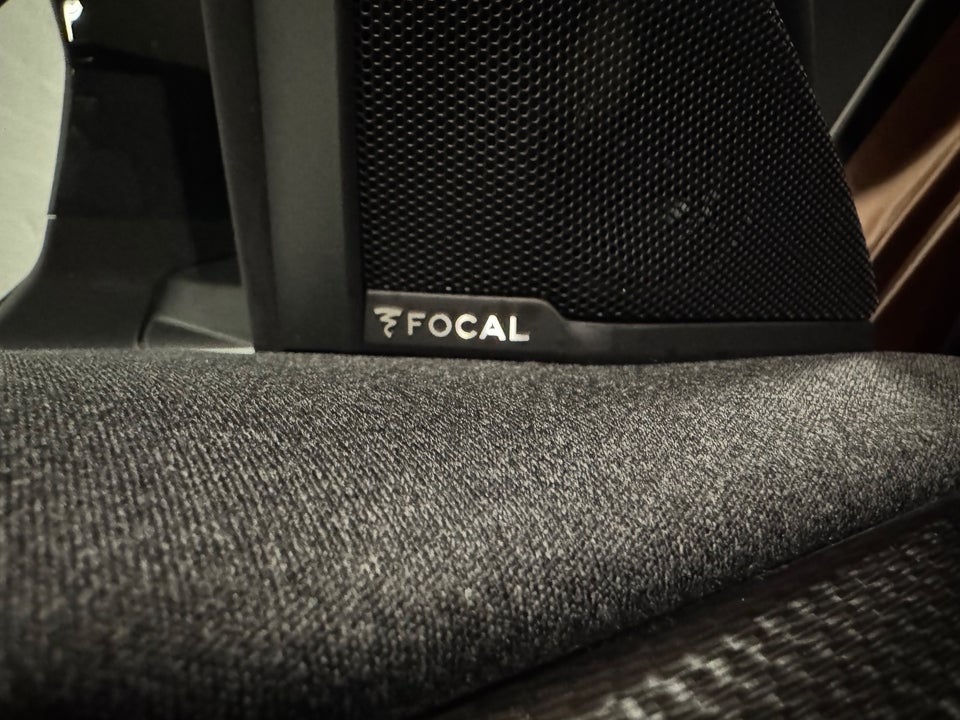 Opel Grandland-e 73 GS Sky 5d