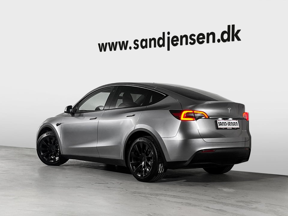 Tesla Model Y Long Range AWD 5d