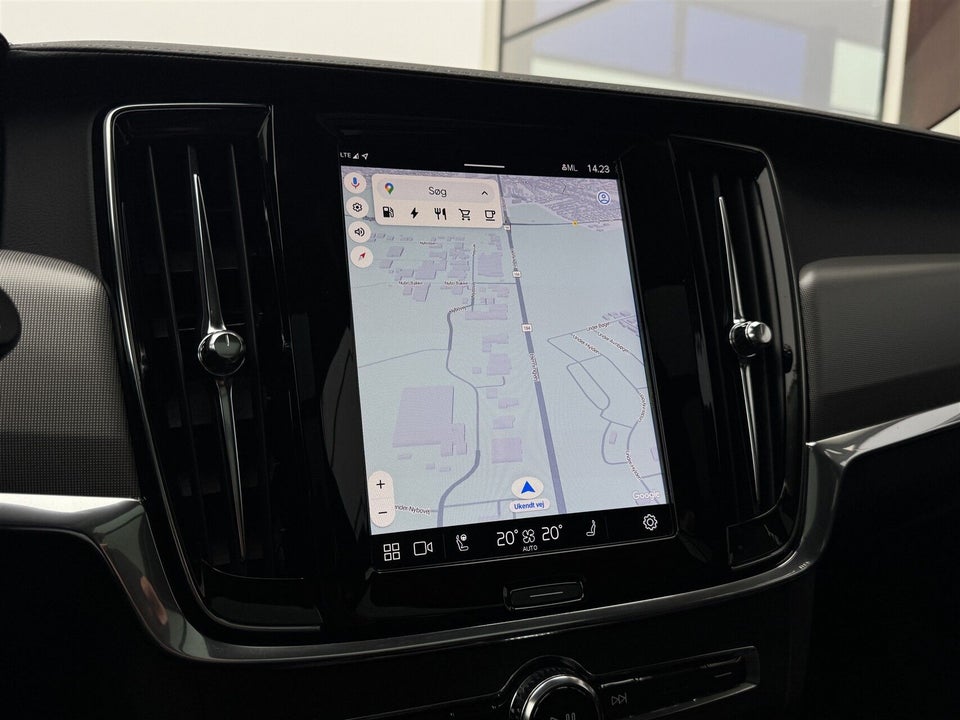 Volvo V90 2,0 T8 ReCharge Ultimate Dark aut. AWD 5d