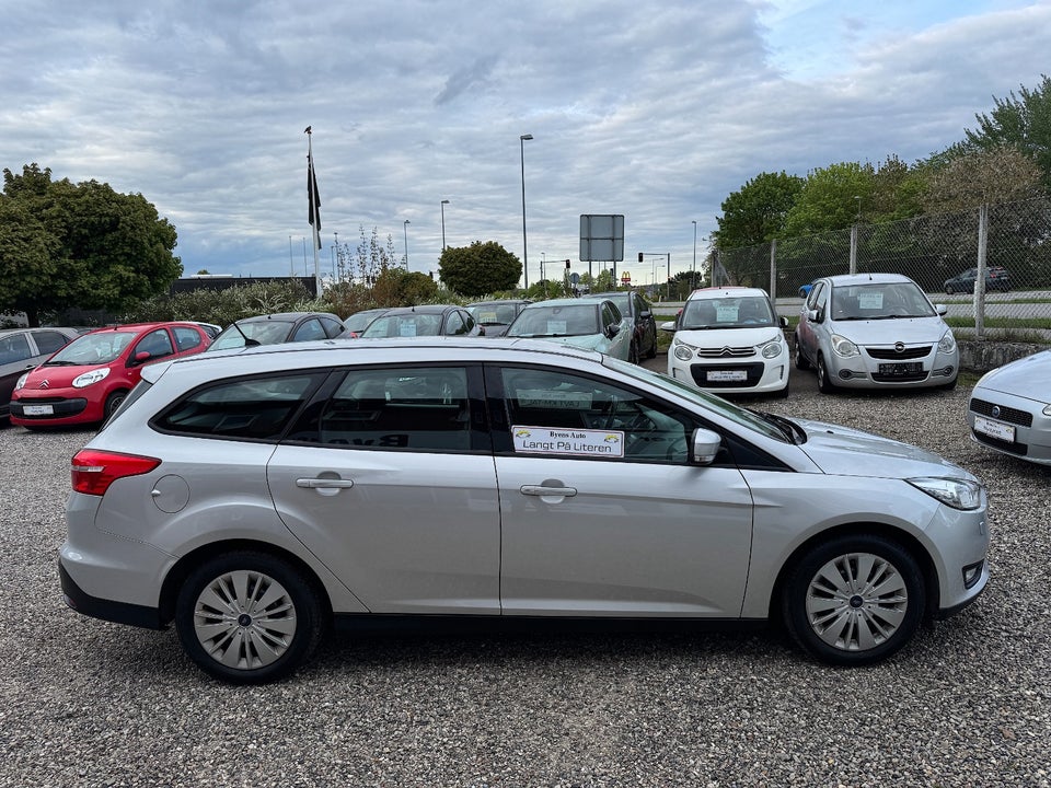 Ford Focus 1,0 SCTi 125 Business stc. 5d