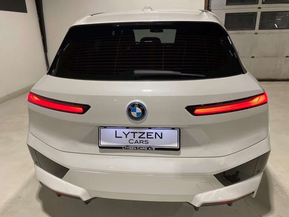 BMW iX xDrive50 Sport 5d