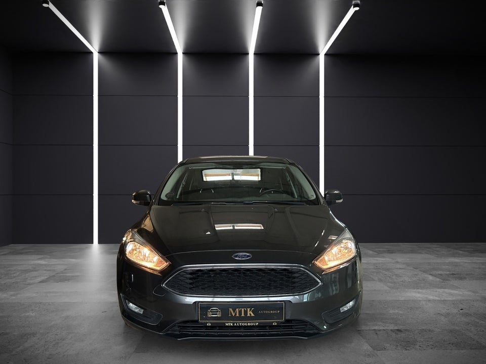 Ford Focus 1,0 SCTi 125 Business stc. 5d