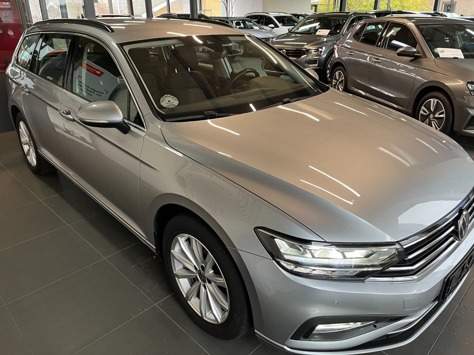 VW Passat 2,0 TDi 150 Business Variant DSG 5d